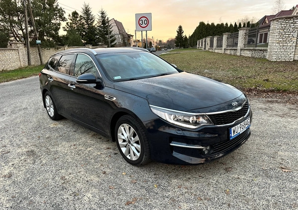 Kia Optima cena 64900 przebieg: 121000, rok produkcji 2017 z Zwoleń małe 352